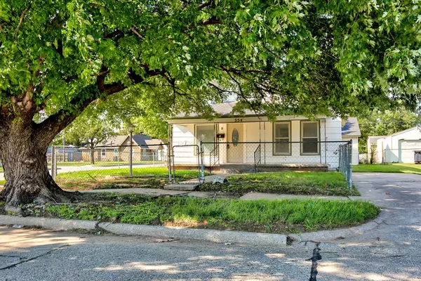 Enid, OK 73701,354 E Cedar