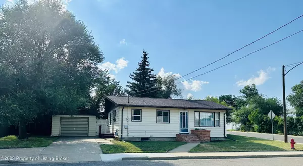 121 7th AVE Avenue, Dickinson, ND 58601