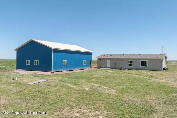 Grassy Butte, ND 58634,549 125th AVE Avenue