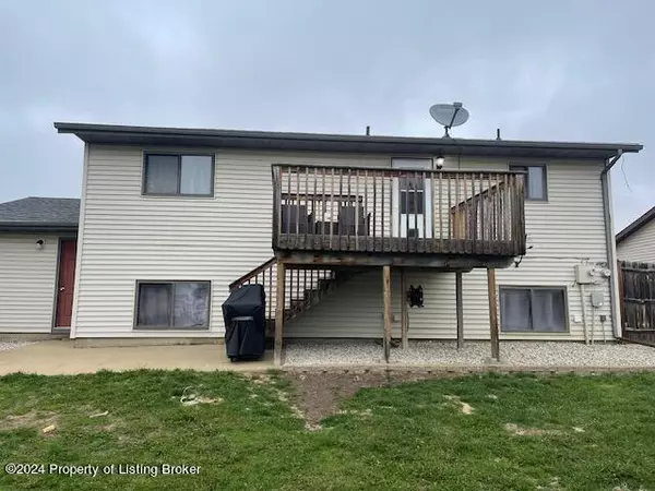 Dickinson, ND 58601,823 26th Street West