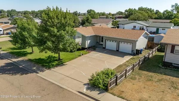 Dickinson, ND 58601,571 4th AVE Avenue