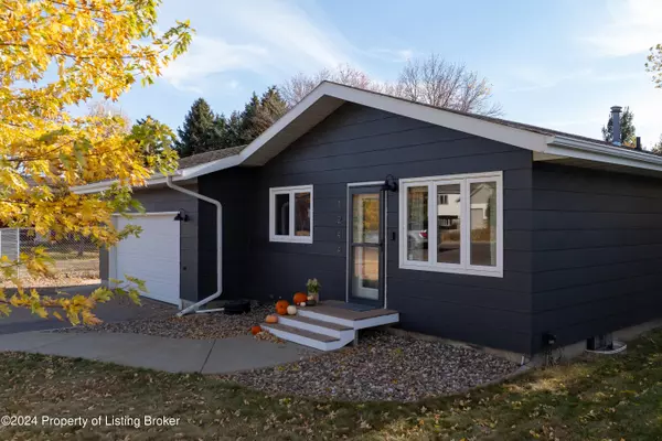 1244 9th ST Street, Dickinson, ND 58601