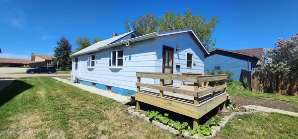 Bowman, ND 58623,103 6th AVE Avenue