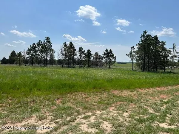 Belfield, ND 58622,5th AVE Avenue