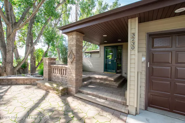 Dickinson, ND 58601,Lakeview