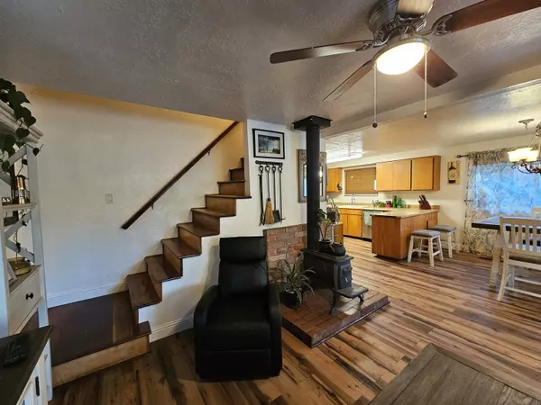 Portola, CA 96122,533 E Quincy Avenue