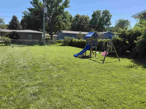 Yankton, SD 57078,2201 Mulberry