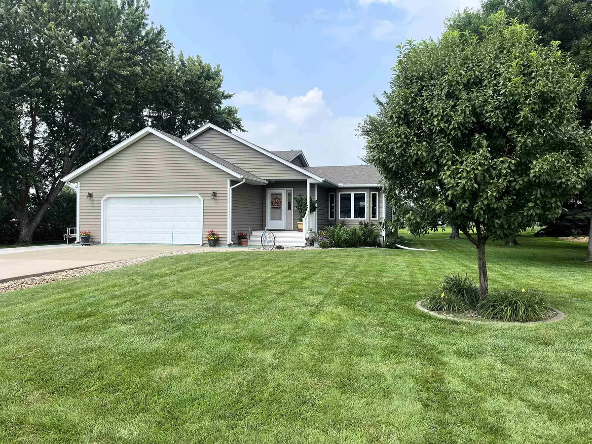 Yankton, SD 57078,118 Curlies Street