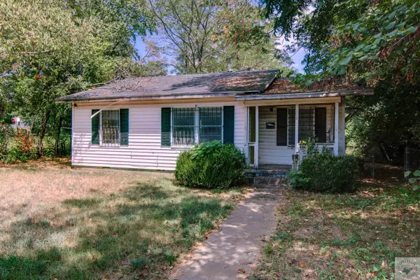 102 Mahaffey, Texarkana, TX 75501