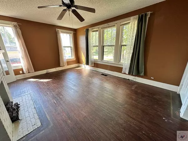 Texarkana, AR 71854,416/418 Pecan