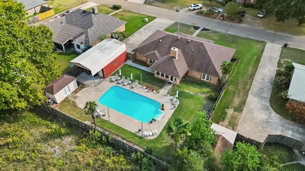 505 Brown Dr.,  Wake Village,  TX 75501