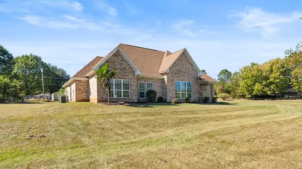 342 Pierce Rd, Texarkana, TX 75501