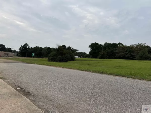 Atlanta, TX 75551,1917 Main St.