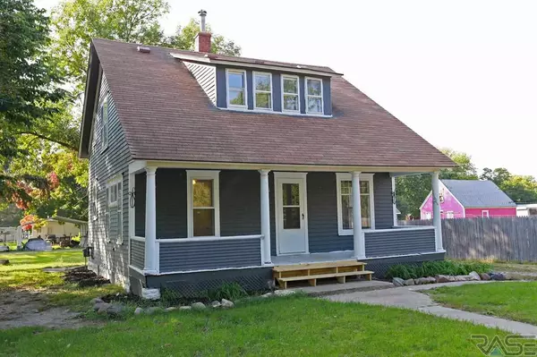 421 Dakota Ave, Centerville, SD 57014