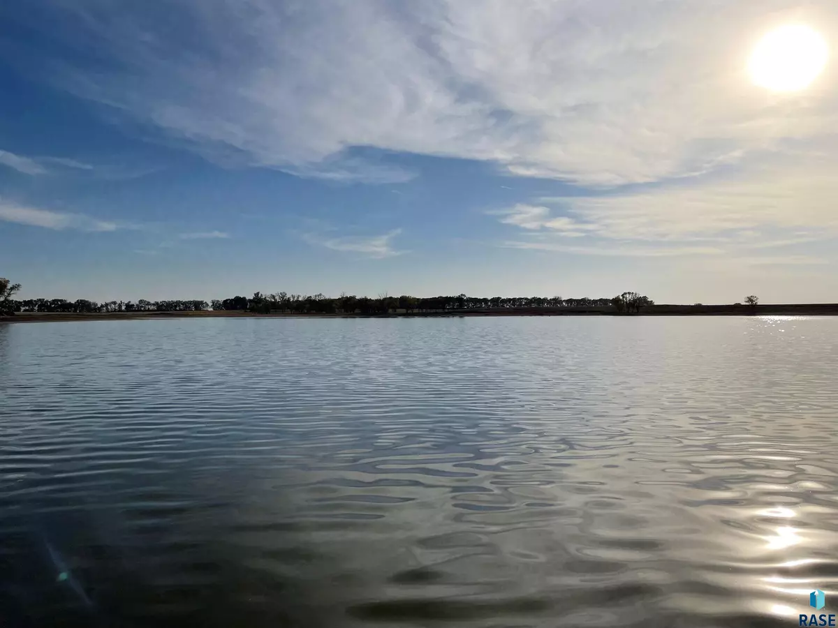 Wentworth, SD 57075,427 Sandpiper Ln