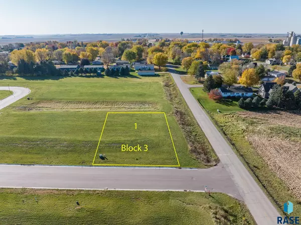 1300 Castle St, Larchwood, IA 51241