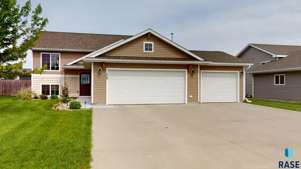 210 Lindsay Dr, Aurora, SD 57002