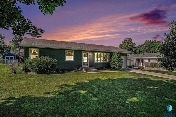 501 Central Ln, Luverne, MN 56156