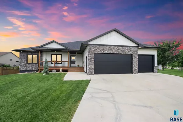 2820 E Daybreak Cir, Brandon, SD 57005