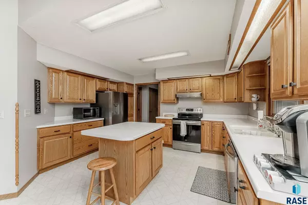 Beaver Creek, MN 56116,410 S 3rd St