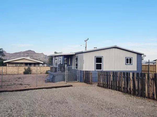 530 N Jonathan Edwards, Big Water, UT 84741