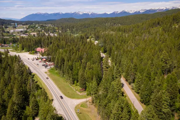 Bigfork, MT 59911,8615 Montana Hwy 35