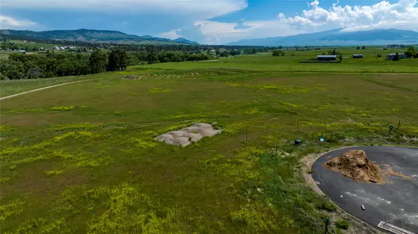 Helena, MT 59602,3765 Wolfwillow CT