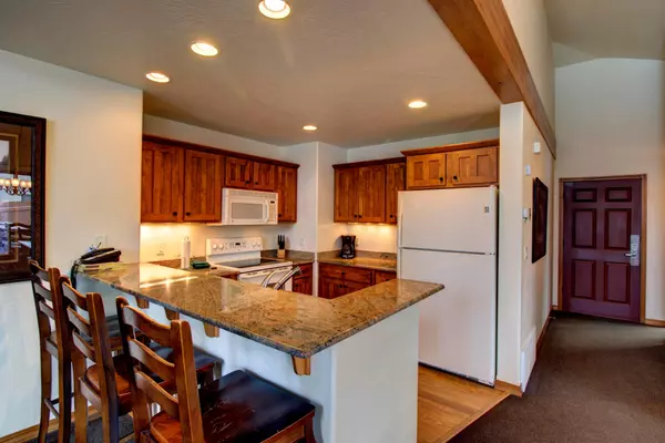 Columbia Falls, MT 59912,997 Saint Andrews DR #Unit 50 T Wk 44