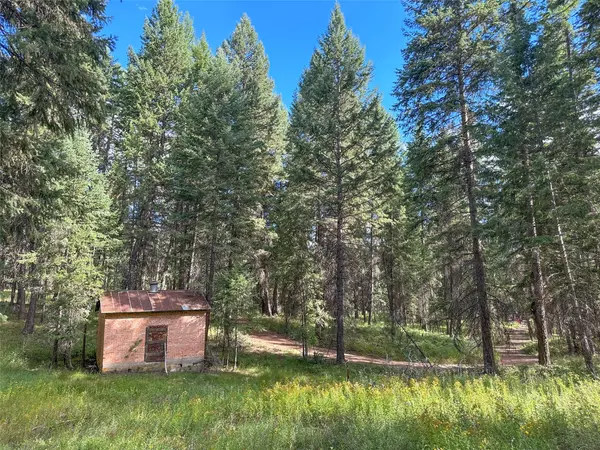 Thompson Falls, MT 59873,Nhn Farlan LN