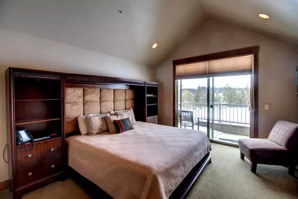 Columbia Falls, MT 59912,300 Spyglass Hill WAY #Unit 64 T Wk 10