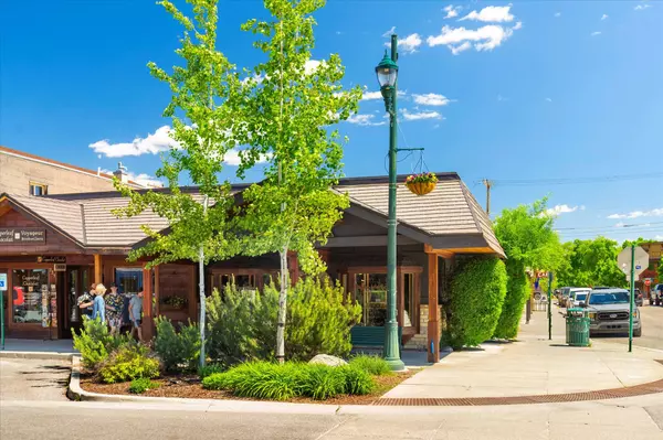 Whitefish, MT 59937,241 Central AVE