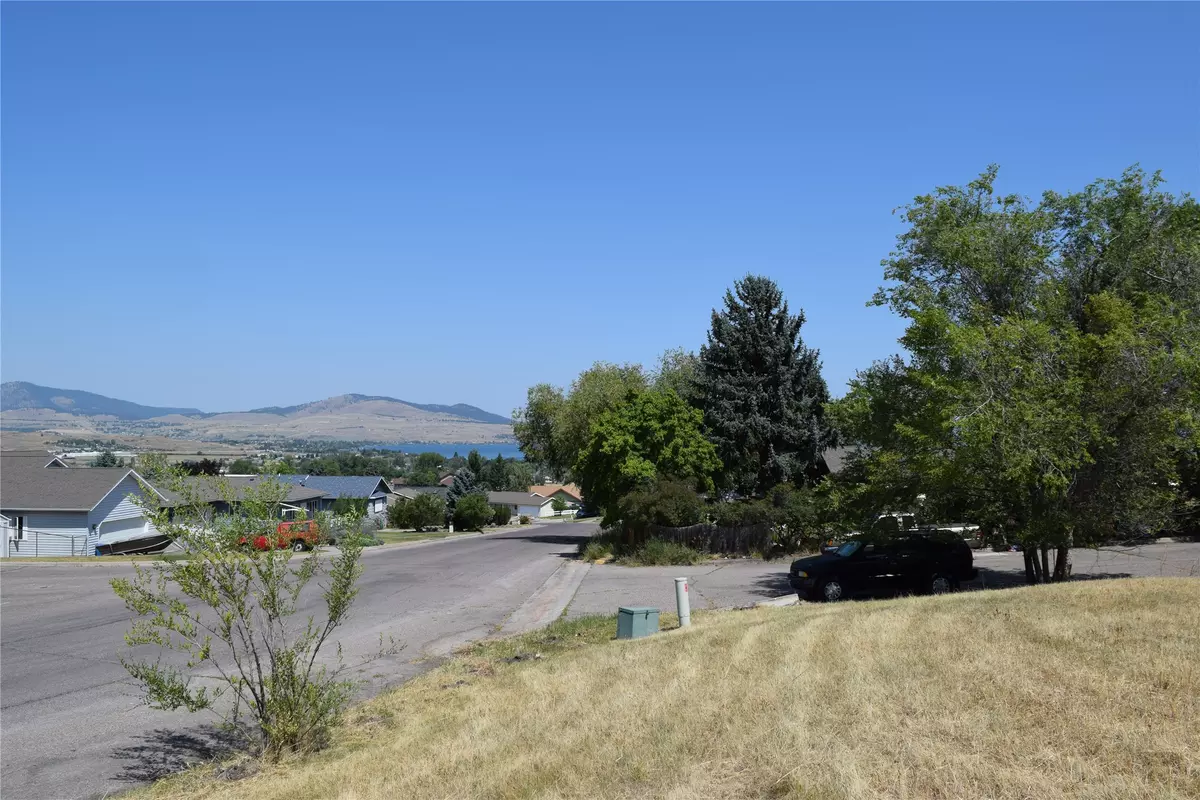 Polson, MT 59860,2001 Woodbine WAY