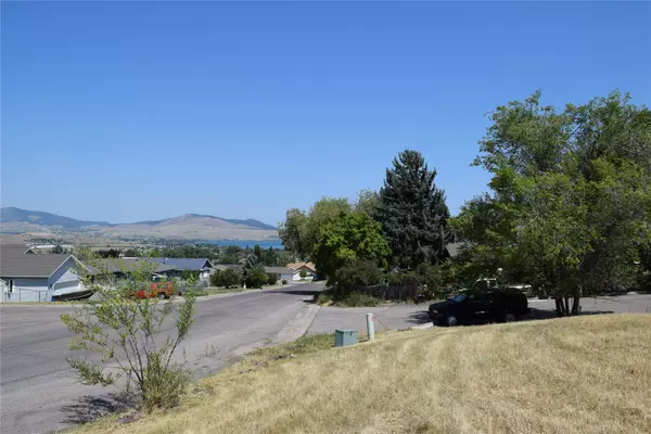 2001 Woodbine WAY, Polson, MT 59860