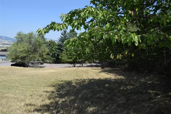 Polson, MT 59860,2001 Woodbine WAY