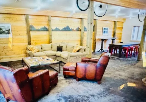 Whitefish, MT 59937,855 Beaver Lake RD