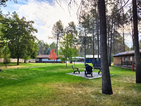 229 Sandy Hill LN, Columbia Falls, MT 59912