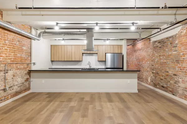 Butte, MT 59701,59 E Park ST #103