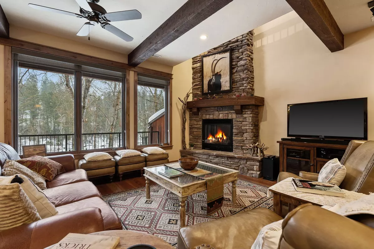 Bigfork, MT 59911,443 Osborn AVE #210