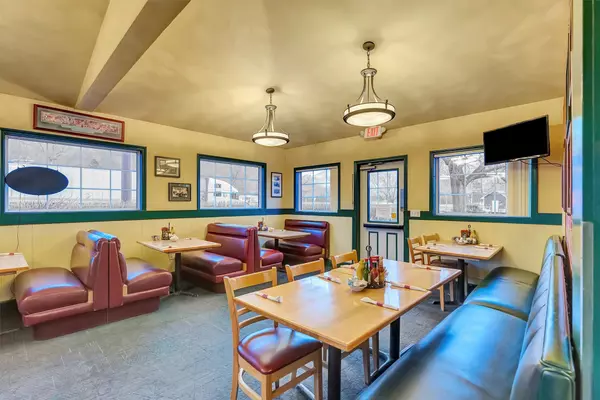 Missoula, MT 59802,7931 Highway 200