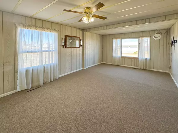 Chester, MT 59522,123 W Jefferson AVE