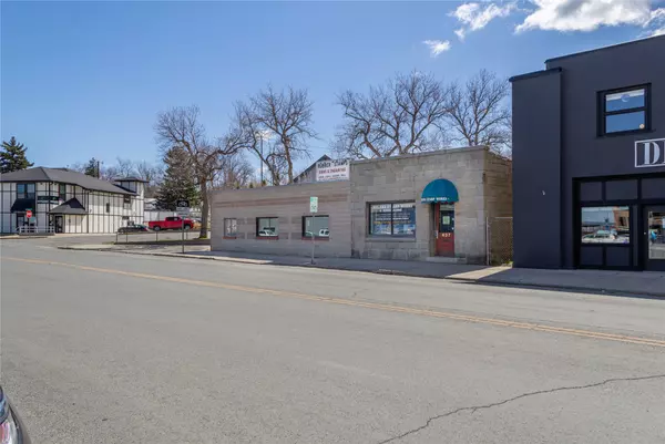 Helena, MT 59601,637 Helena AVE