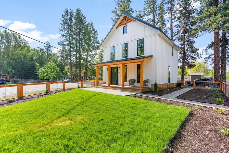 212 Water WAY, Darby, MT 59829