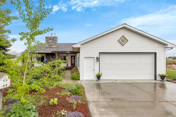 551 Fox Meadow LN, Hamilton, MT 59840