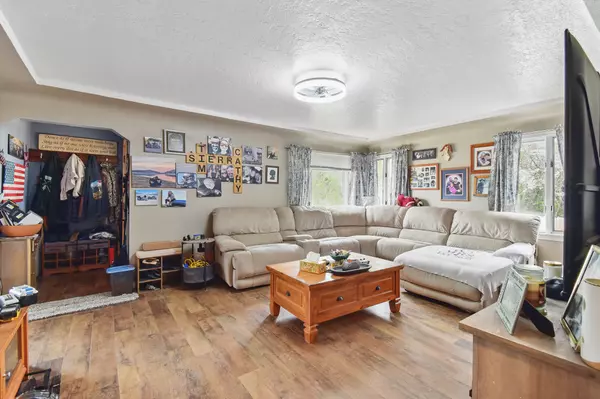 Shelby, MT 59474,923 1st ST S
