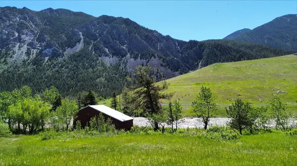 2487 Nye RD, Nye, MT 59061