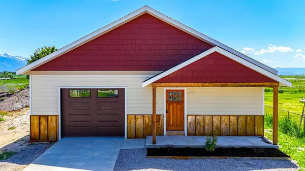 720 1/2 6th AVE SW, Ronan, MT 59864