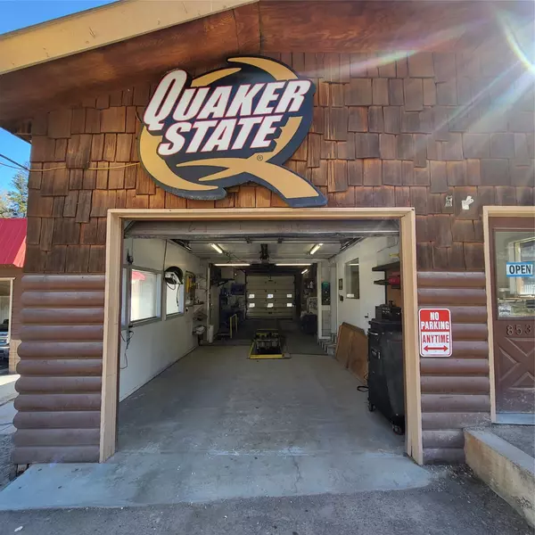 Bigfork, MT 59911,8539 Montana Highway 35