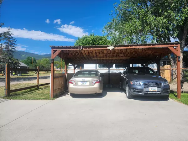 Hot Springs, MT 59845,504 2nd AVE S