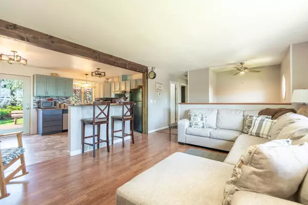 906 Saddle DR, Helena, MT 59601