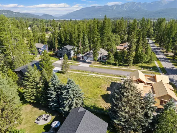 Whitefish, MT 59937,305 Sawtooth DR